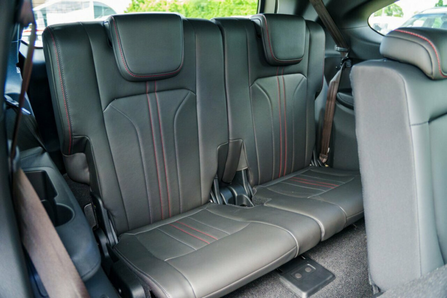 2026 MY25.5 Isuzu MU-X RJ X-TERRAIN SUV Image 11