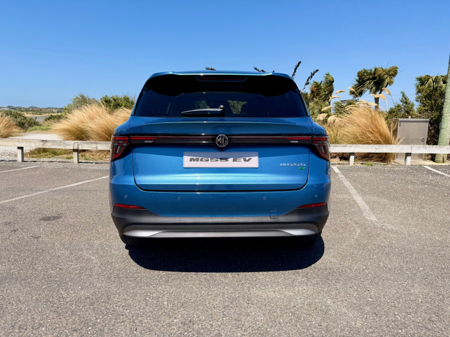2026 MY25 MG MGS5 EV ZS3EM Essence 62 SUV Image 4