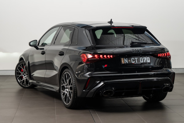 2025 Audi RS 3 GY  Hatch image 2