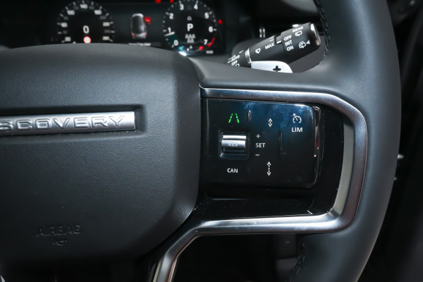 2025 MY25.5 Land Rover Discovery Sport L550 P250 Dynamic SE SUV image 14