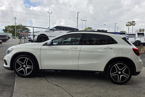 2016 Mercedes-Benz GLA-Class X156 GLA180 SUV Image 12
