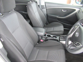 2016 Hyundai I30 GD4 SERIES II MY17 ACTIVE Hatchback