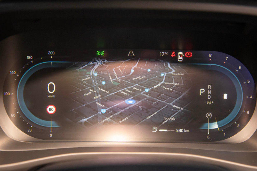 2023 Volvo XC40  Ultimate B4 Bright SUV Image 10