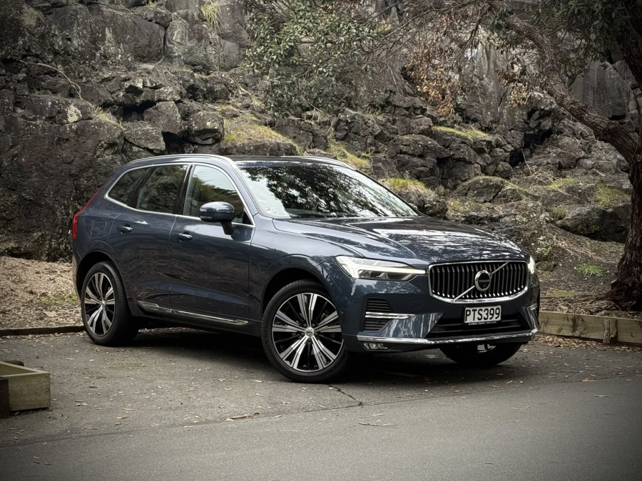 2023 Volvo XC60 UZ Ultimate B5 Bright SUV Image 1
