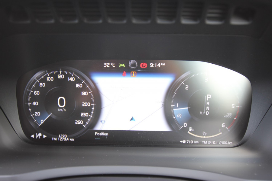 2020 Volvo XC90 L Series D5 R-Design Suv Image 13