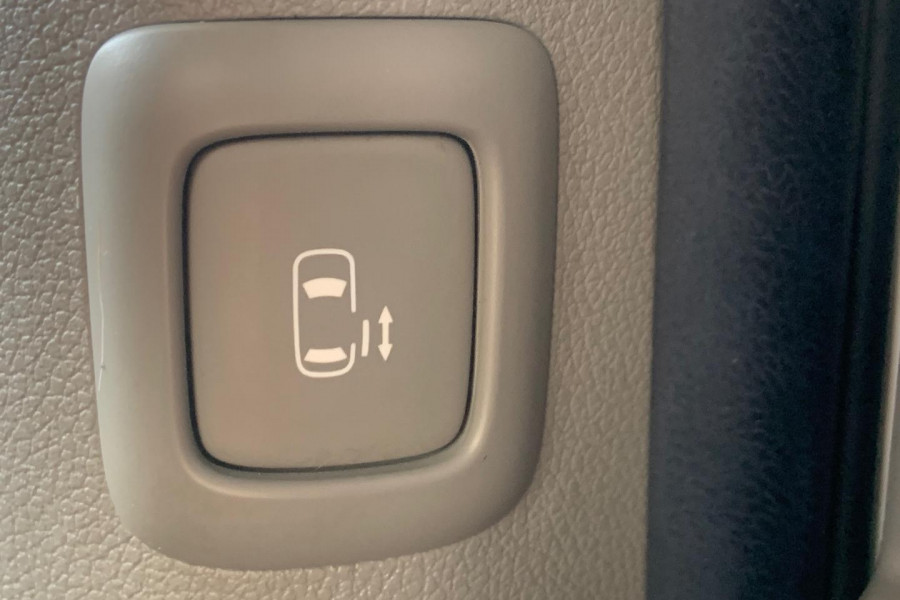 2020 Kia Carnival YP SLi Van Image 23