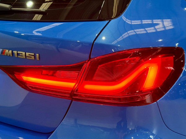 2021 BMW 1 Series F40 M135i xDrive Hatch image 15