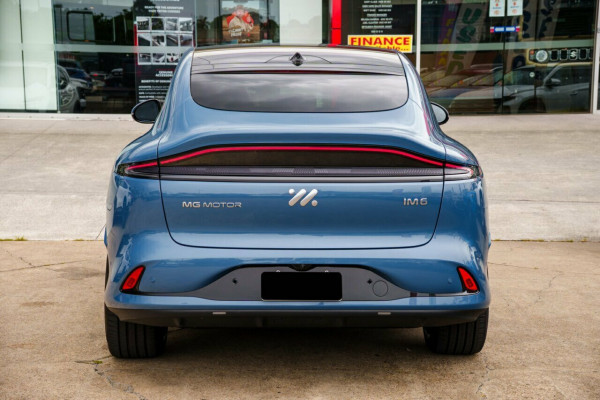2025 MG IM6 S12L Premium SUV Image 3