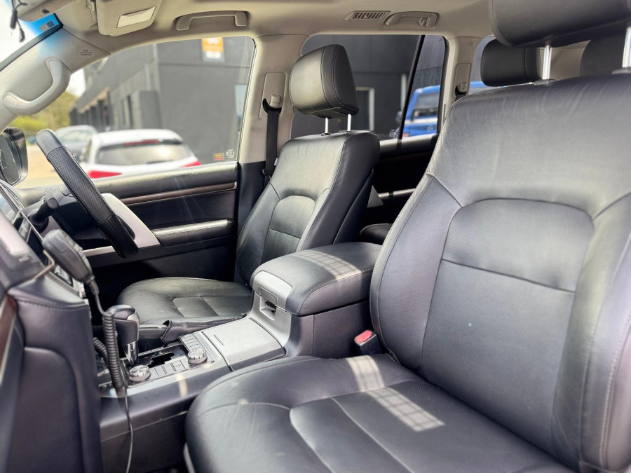 2019 Toyota LandCruiser VDJ200R VX SUV Image 13