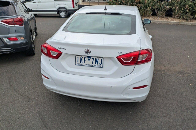 2017 Holden Astra BL LS Sedan Image 7