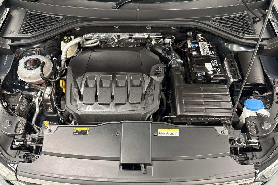 2022 MY23 Volkswagen T-Roc D11 140TSI R-Line SUV Image 11