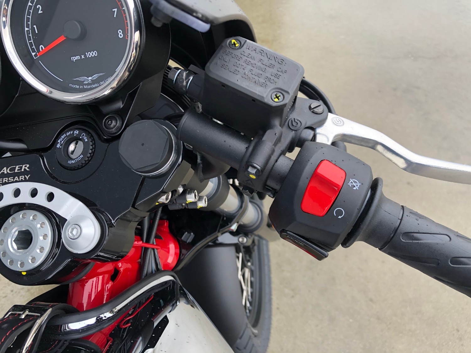 2020 Moto Guzzi V7 Racer III 10th Ann Motorcycle Image 8