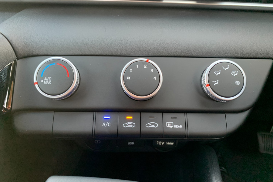 2025 Hyundai i30 CN7.V2  Sedan Image 15