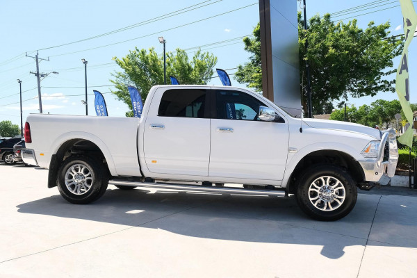 2017 Ram 2500  Laramie Ute Image 5