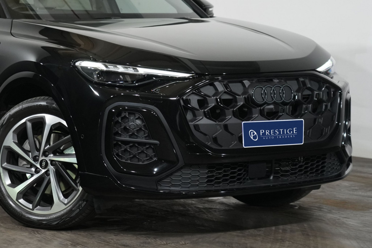 2025 Audi Q5 FY 55 TFSI e S Line SUV