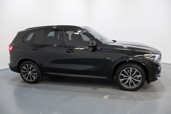 2022 BMW X5 xDrive30d SUV image 7