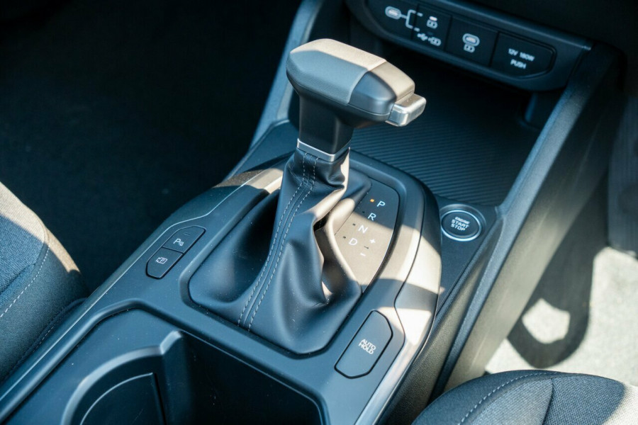 2025 MY26 Kia K4 CL4m Sport Hatch Image 14