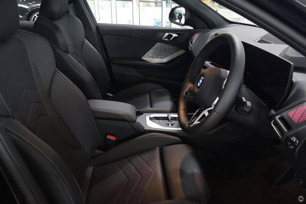 2026 BMW 1 Series F70 118 M Sport Hatch image 11