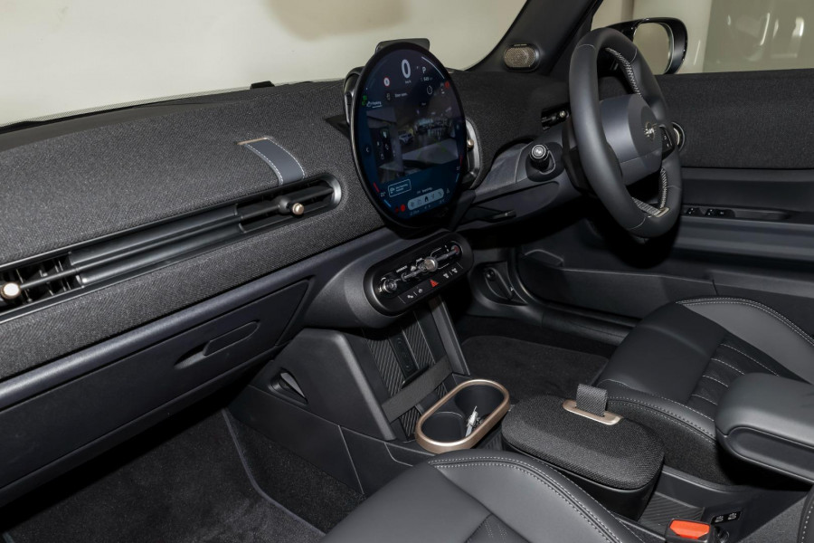 2025 MINI Cooper F65 C Favoured Hatch