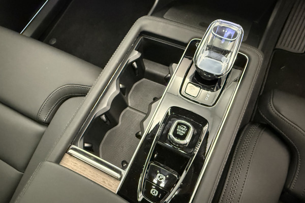 2025 MY26 Volvo XC90 L Series Plus B5 Bright SUV Image 21