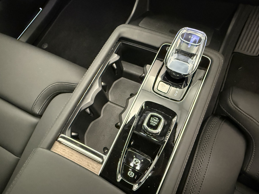 2025 MY26 Volvo XC90 L Series Plus B5 Bright SUV Image 21