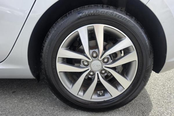 2018 Hyundai i30 PD Active Hatch Image 11