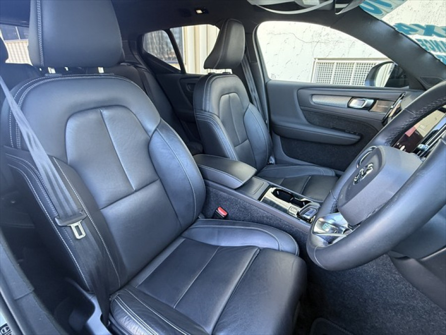 2021 MY22 Volvo XC40 XZ Recharge Pure Electric SUV Image 9