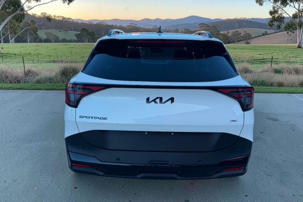2026 MY27 Kia Sportage NQ5 PE HEV GT-Line SUV Image 4