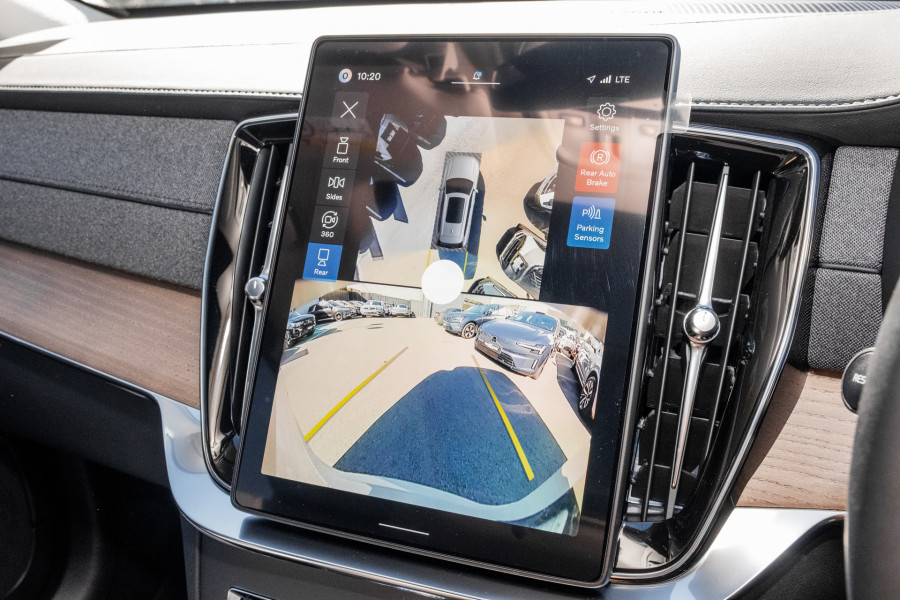 2026 Volvo XC90 L Series Plus T8 Plug-in Hybrid Dark SUV