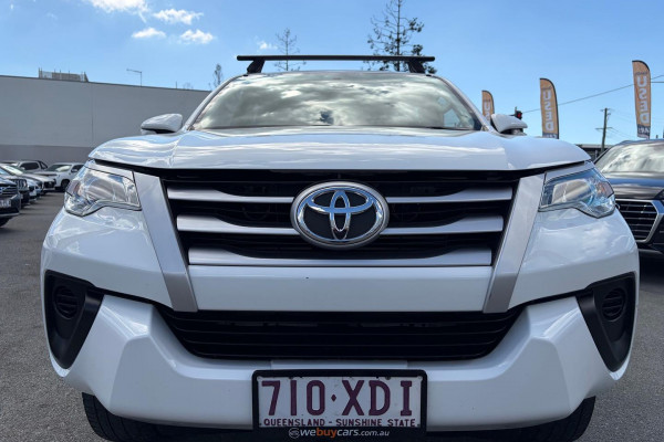 2017 Toyota Fortuner GUN156R GX SUV Image 3
