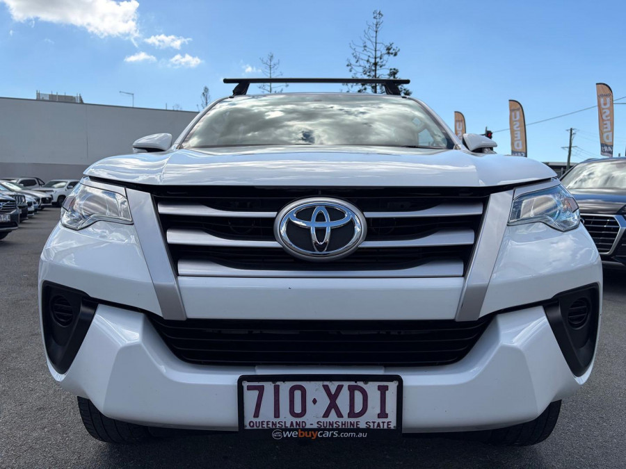 2017 Toyota Fortuner GUN156R GX SUV Image 3