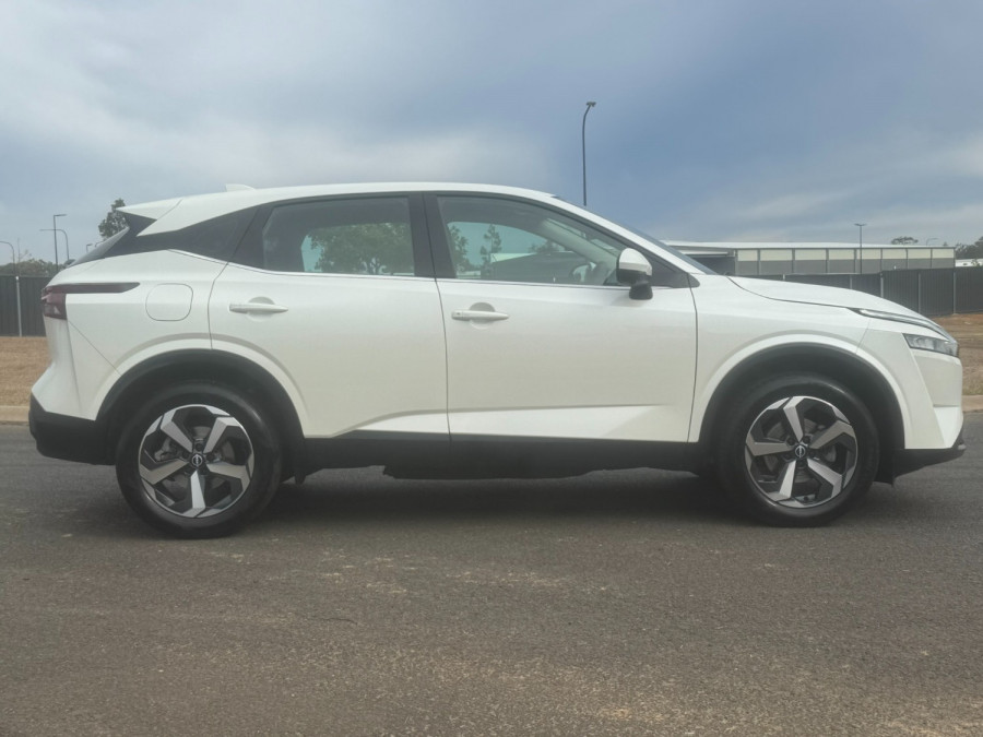 2023 Nissan QASHQAI J12 ST SUV Image 2
