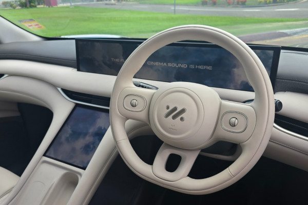 2025 MG IM6 S12L Platinum SUV Image 23