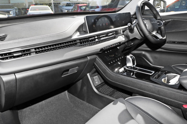 2026 Chery Tiggo 4  Hybrid Ultimate SUV Image 6