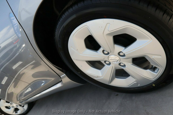 2026 Suzuki Swift UZ Hybrid Plus Hatch Image 4