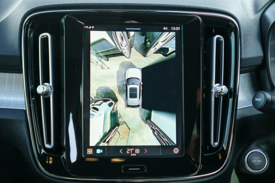 2022 MY23 Volvo XC40 XZ Ultimate B4 Bright SUV Image 16