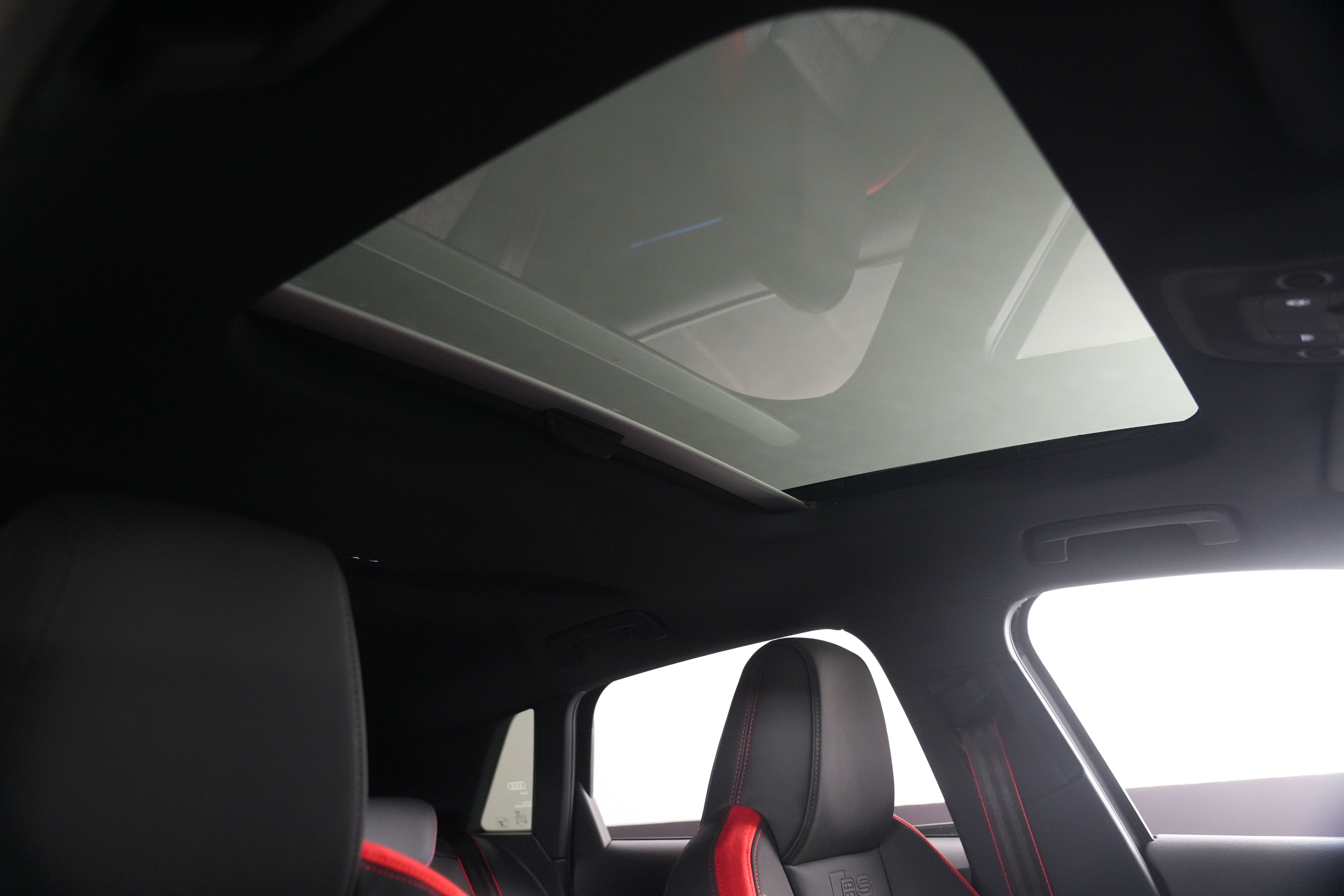 2024 Audi RS 3 Sportback Hatch Image 35