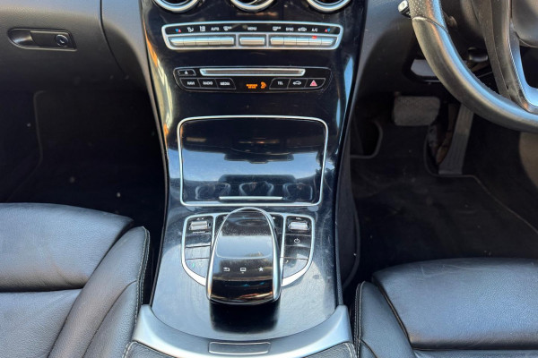 2016 Mercedes-Benz C-Class W205 C250 Sedan Image 14