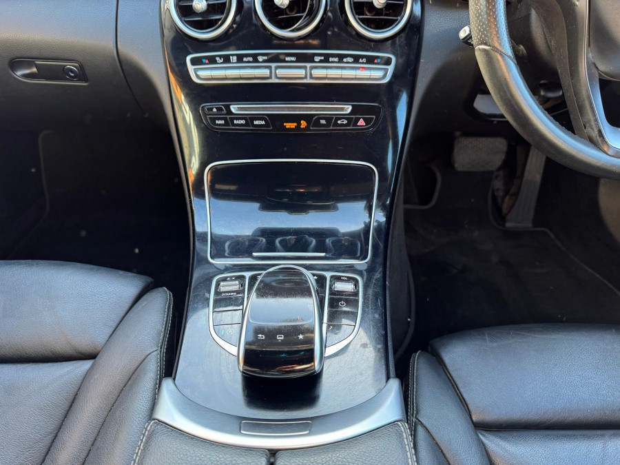 2016 Mercedes-Benz C-Class W205 C250 Sedan Image 14