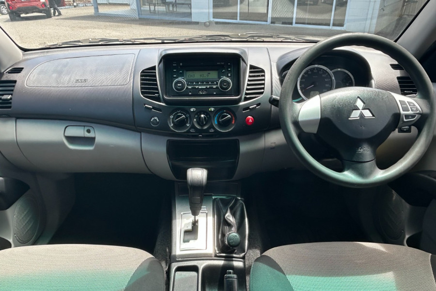 2014 MY15 Mitsubishi Triton MN GLX Ute Image 11