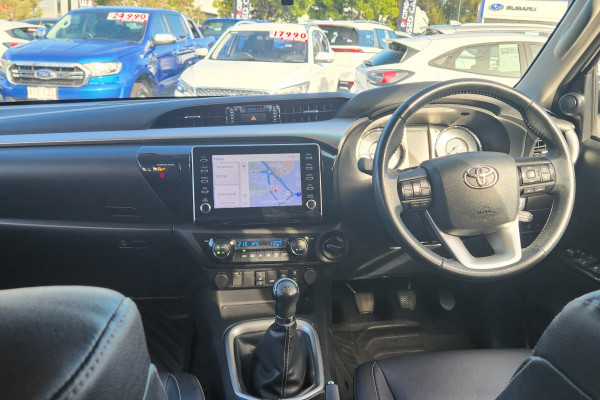 2022 Toyota HiLux GUN126R SR5 Ute Image 9