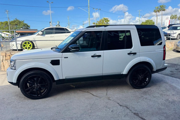 2015 Land Rover Discovery Series 4 SDV6 HSE SUV Image 11