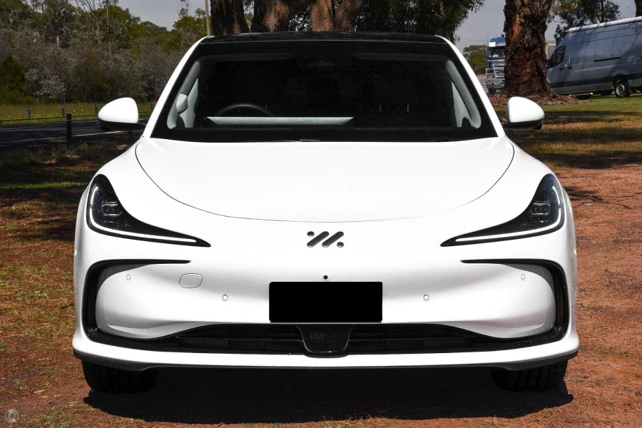 2026 MY25 MG IM5 P12L Performance Hatch Image 2