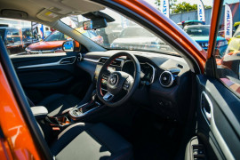 2025 MG ZST S13 Vibe SUV