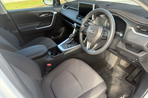 2024 Toyota RAV4 AXAH54R GXL SUV Image 12