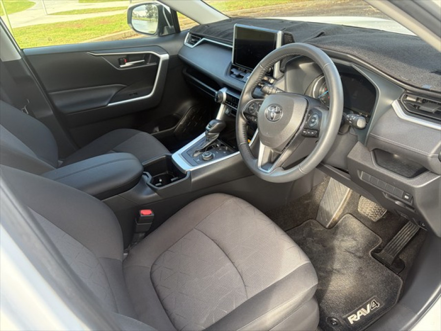 2024 Toyota RAV4 AXAH54R GXL SUV Image 12