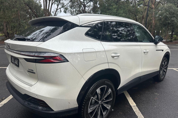 2025 MG HS AS33H Essence Hybrid+ SUV Image 10