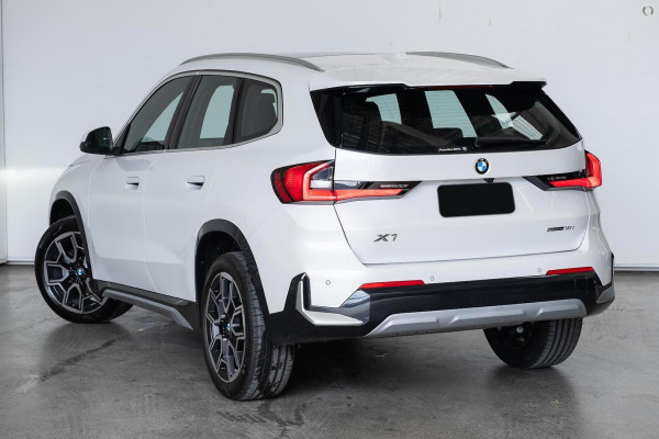 2026 BMW X1 U11 sDrive18i SUV image 2