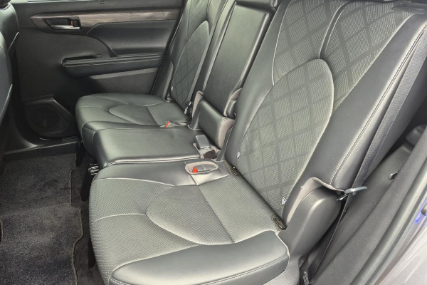 2022 Toyota Kluger AXUH78R Grande SUV Image 9