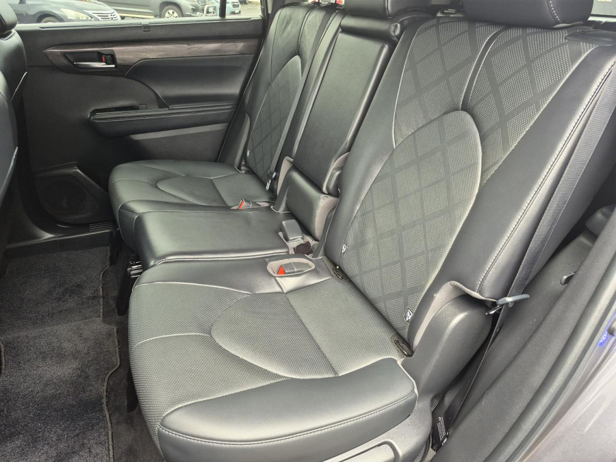 2022 Toyota Kluger AXUH78R Grande SUV Image 9